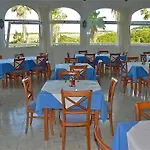 Hotel Arenas De 4*
