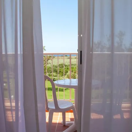 Hotel Arenas De 4*