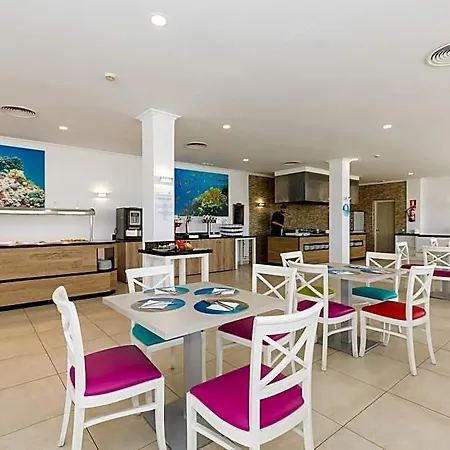 ホテル Arenas De 4*
